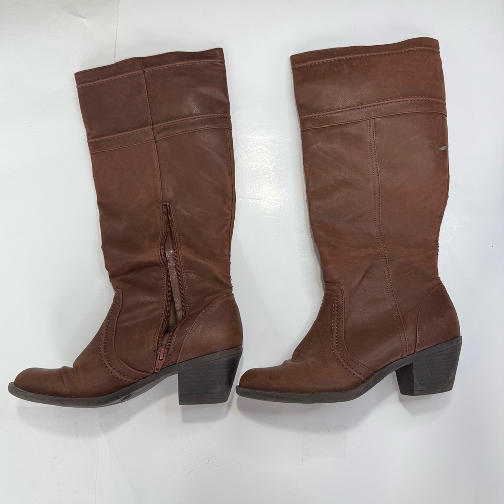 Women’s Brown boots, size 8